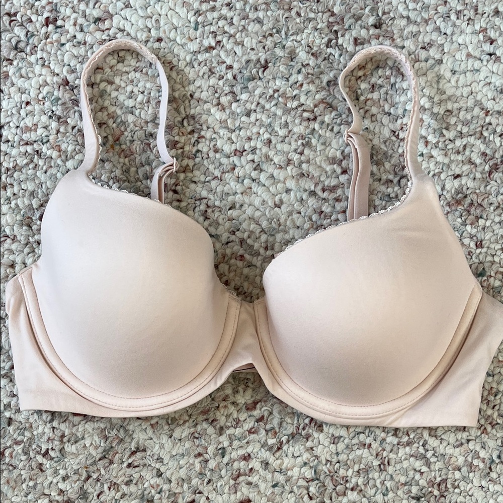 Victoria's Secret, body by Victoria, lined Demi, 34D